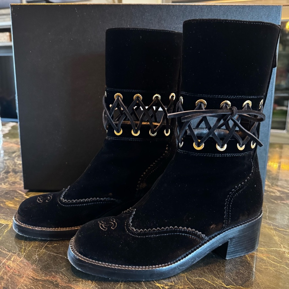 CHANEL Velvet Mid calf boot, Sz 37